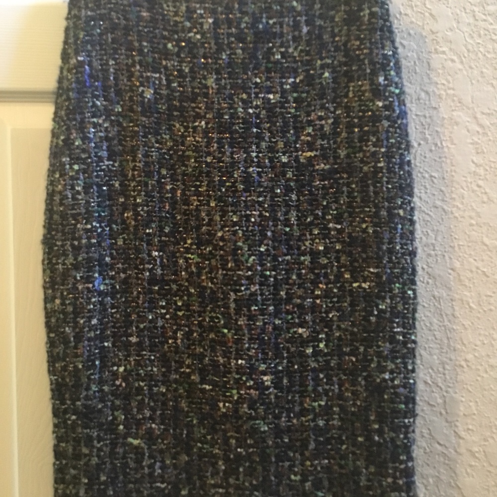 Tweed pencil skirt